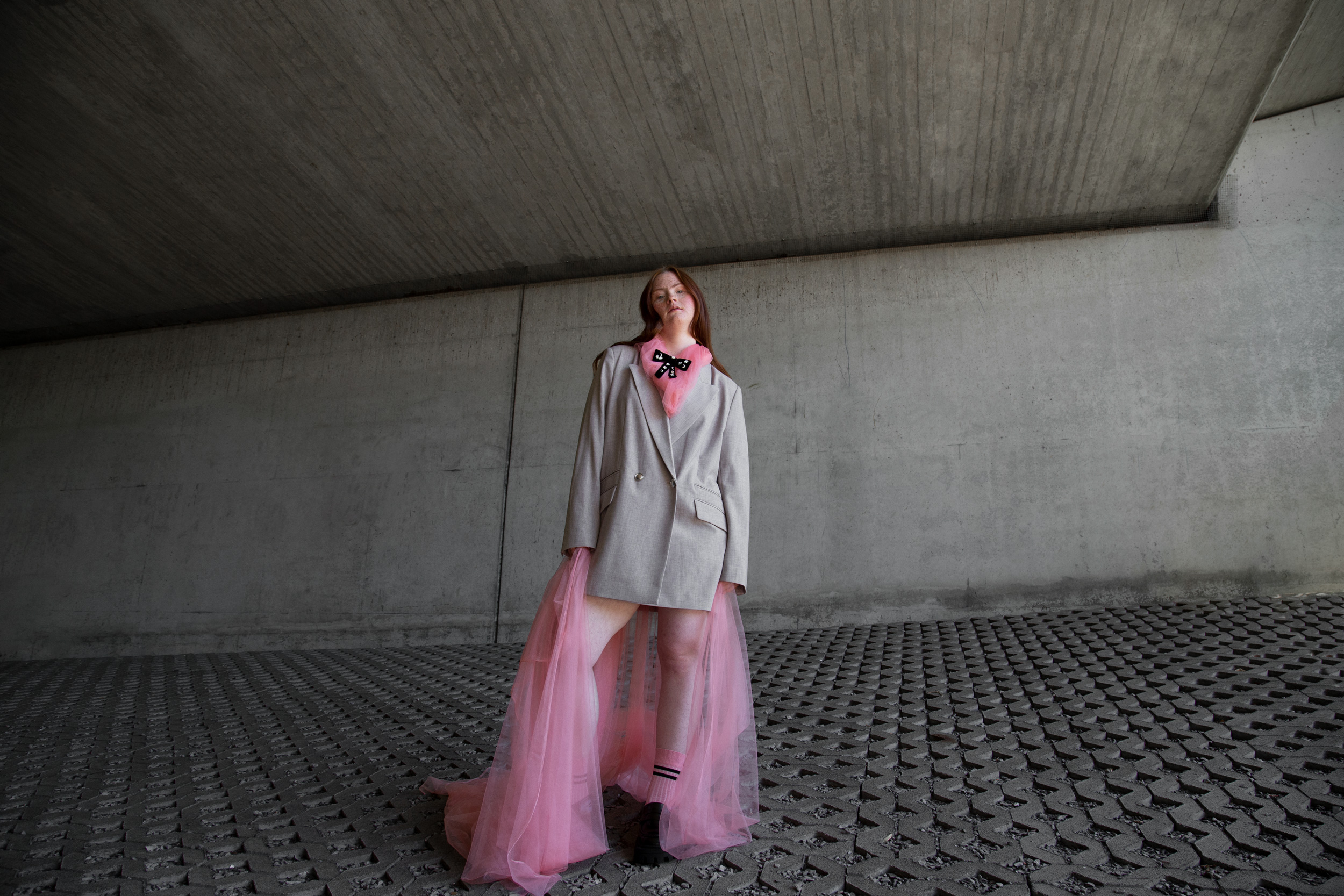 Muse. Tamara Roeske / Concept. Daniela Stein & Aline Wyrwich / Hair & Make-Up. Daniela Stein / Jewelry. Goldknopf Accessoires / Gloves. Sanna and Patrick Schubert